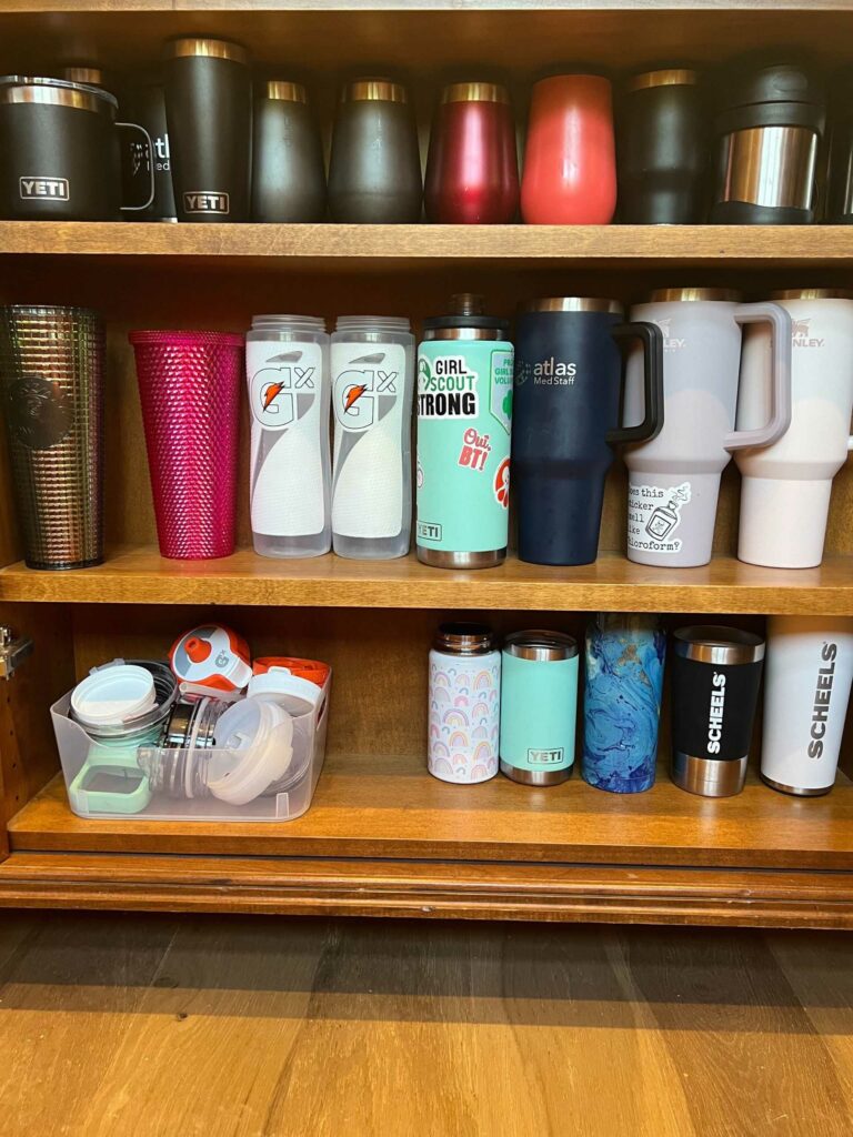 Keep track of water bottle lids @eightdayshomeorganization