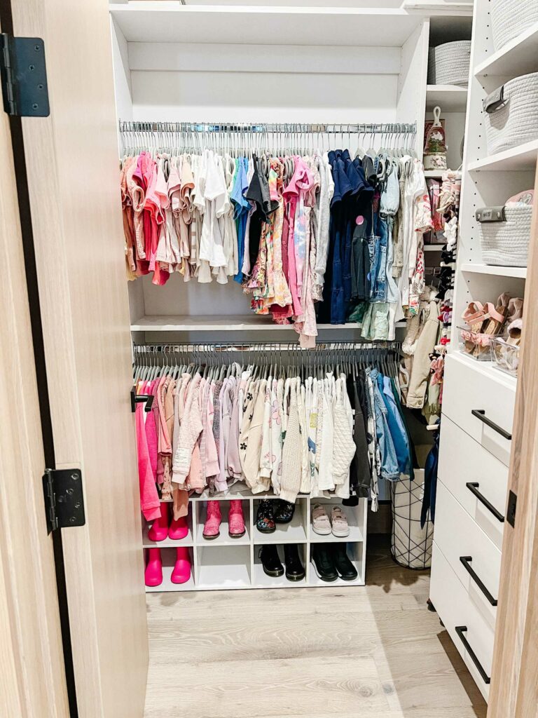 Add shoe shelving to the closet without spending a lot of money @thetidycitrus